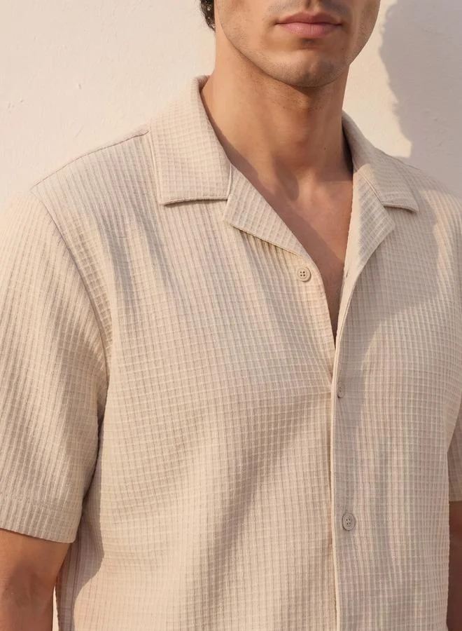 Iconic Iconic Regular Fit Camp Collar Textured Short Sleeves Shirt
