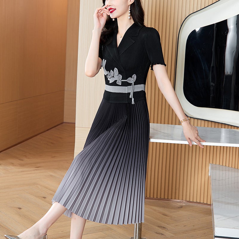 2024 Summer New Womens Gradient Pleated plus size dress Fashion High-end Elegant Slim-fit Magic Dress Black - Image 5
