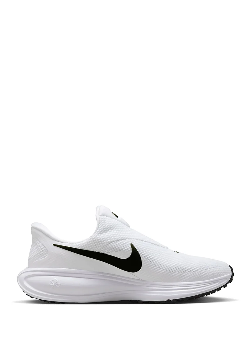 Nike Revolution 8 Easyon