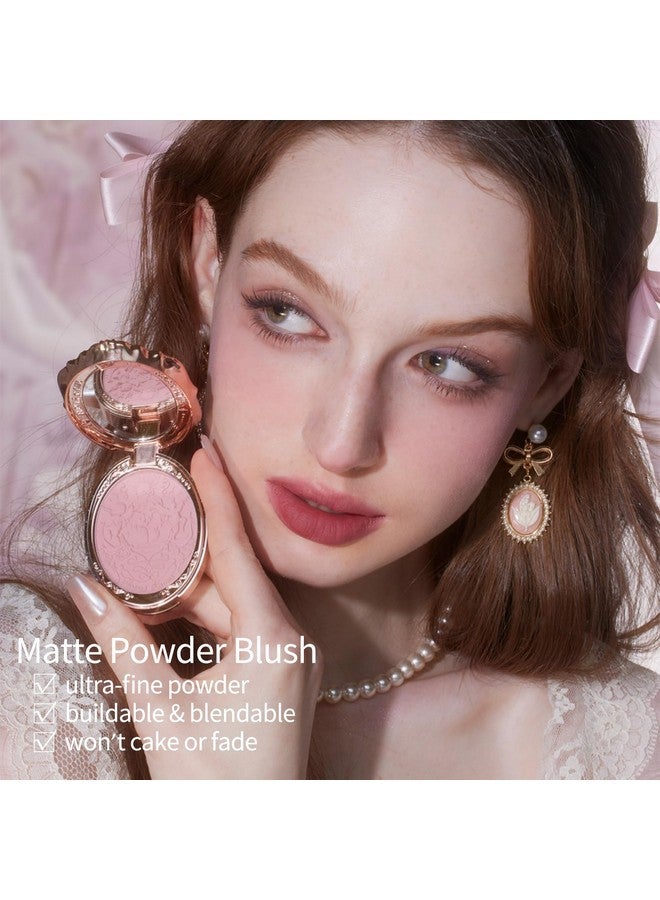 فلاور نوز أحمر خدود منقوش بنقشة الفراولة روكوكو من فلاور نوز، لمسة نهائية وردية غير لامعة، أحمر خدود قابل للبناء والدمج للخدود، ناعم ويدوم طويلاً للفتيات والنساء (03 كلاسيك باليه، 5 غرام) - Image 3