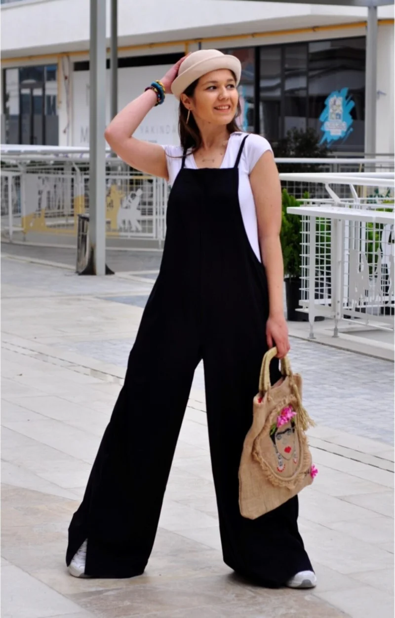 Barbora Casual Strappy Loose Cut Summer Women's Jumpsuit BT5104BLACK