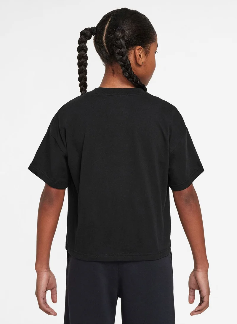 نايكي تيشيرت أساسي برسومات دودل