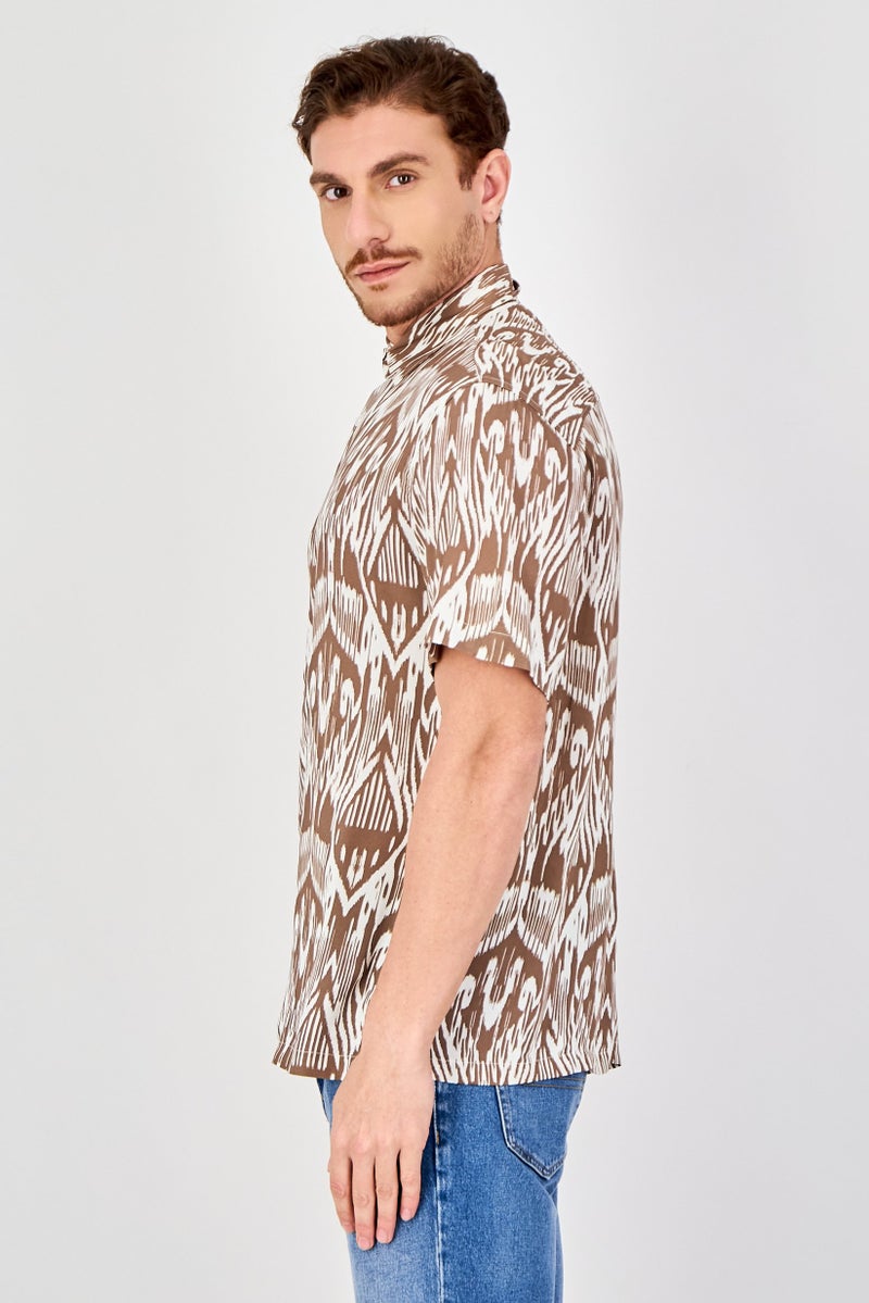 Celio قميص رجالي بقصة عادية بأكمام قصيرة وطباعة شاملة، متعدد الألوان - Image 4