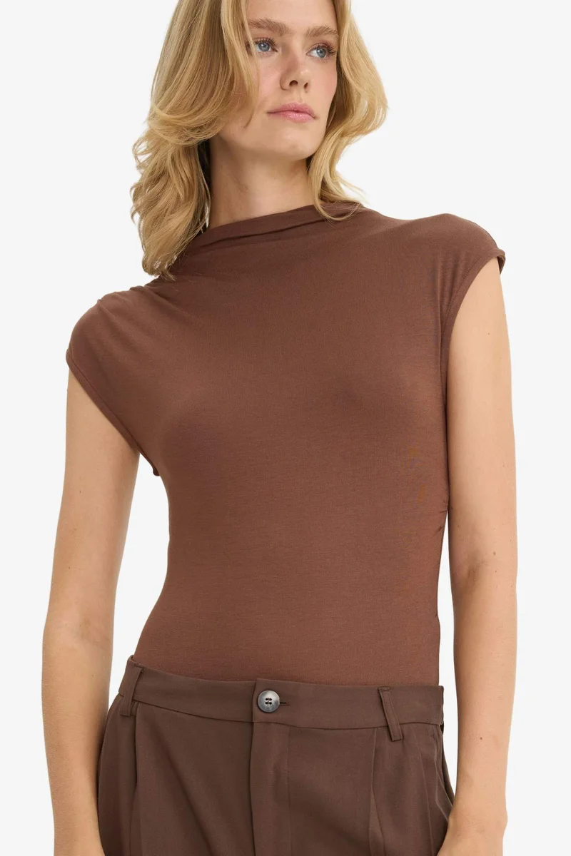 DeFacto Slim Fit Half Turtleneck Bodysuit