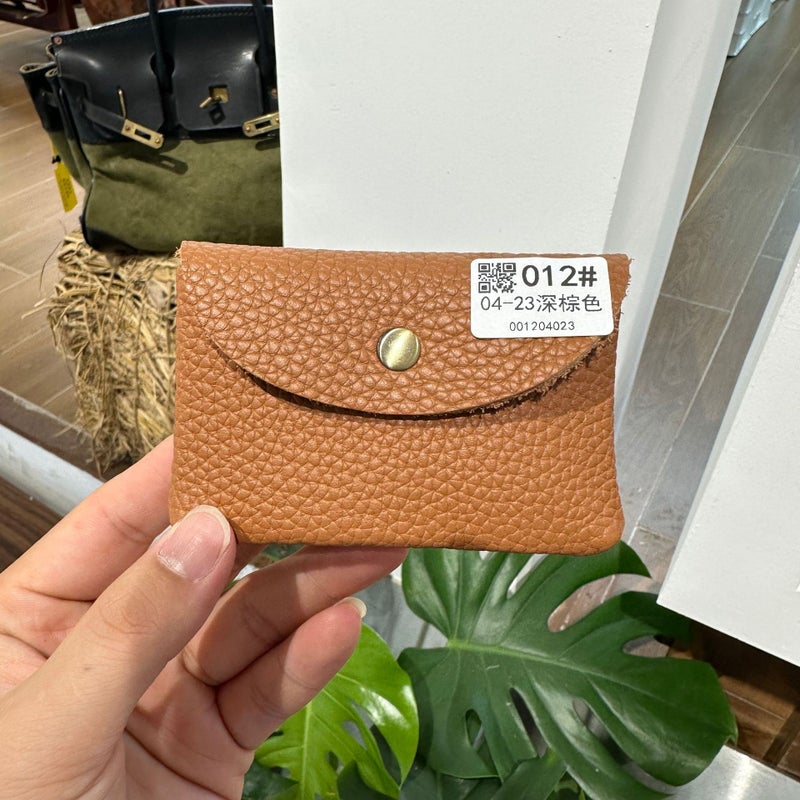 Mini Genuine Leather Snap Headphone Bag For Men, First-Layer Cowhide Business Card Bag, Women'S Coin Storage Bank Card Bag, Short Style - Image 1