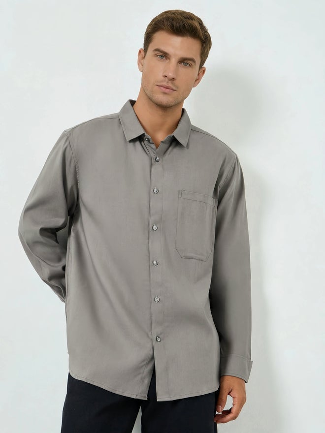 Styli Men Grey Solid Relaxed Fit Shirt - Image 1