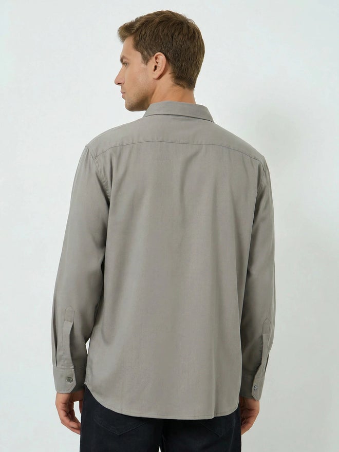 Styli Men Grey Solid Relaxed Fit Shirt - Image 4