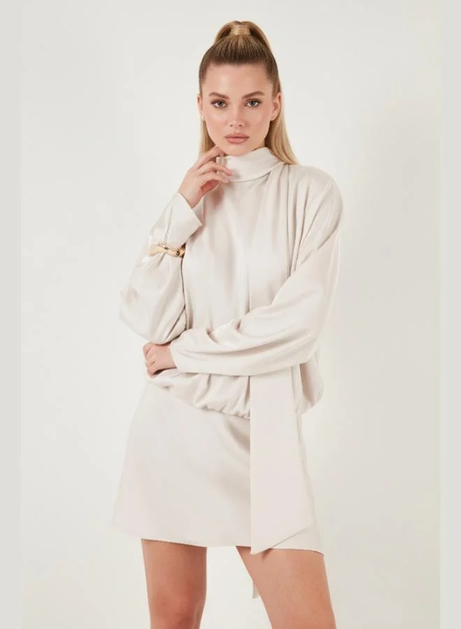 ليلا فستان ليلا نسائي بياقة عالية ورباط من الساتان بقصة قياسية