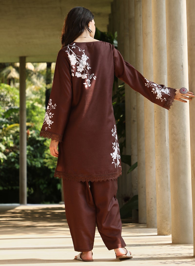 QISSA Qissa Women's Chocolate Brown Flora-Block Kurta Set For Casual Wear | V-Neck | Quarter Regular Sleeves | 3 Piece Kurta Set Designed With Comfort Fit For Everyday Ethnic Wear  - Image 5