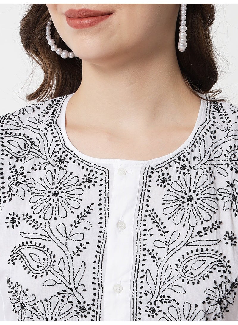 Alaya Women Hand Embroidered Chikankari Cotton Kurta-AL3469 - Image 4