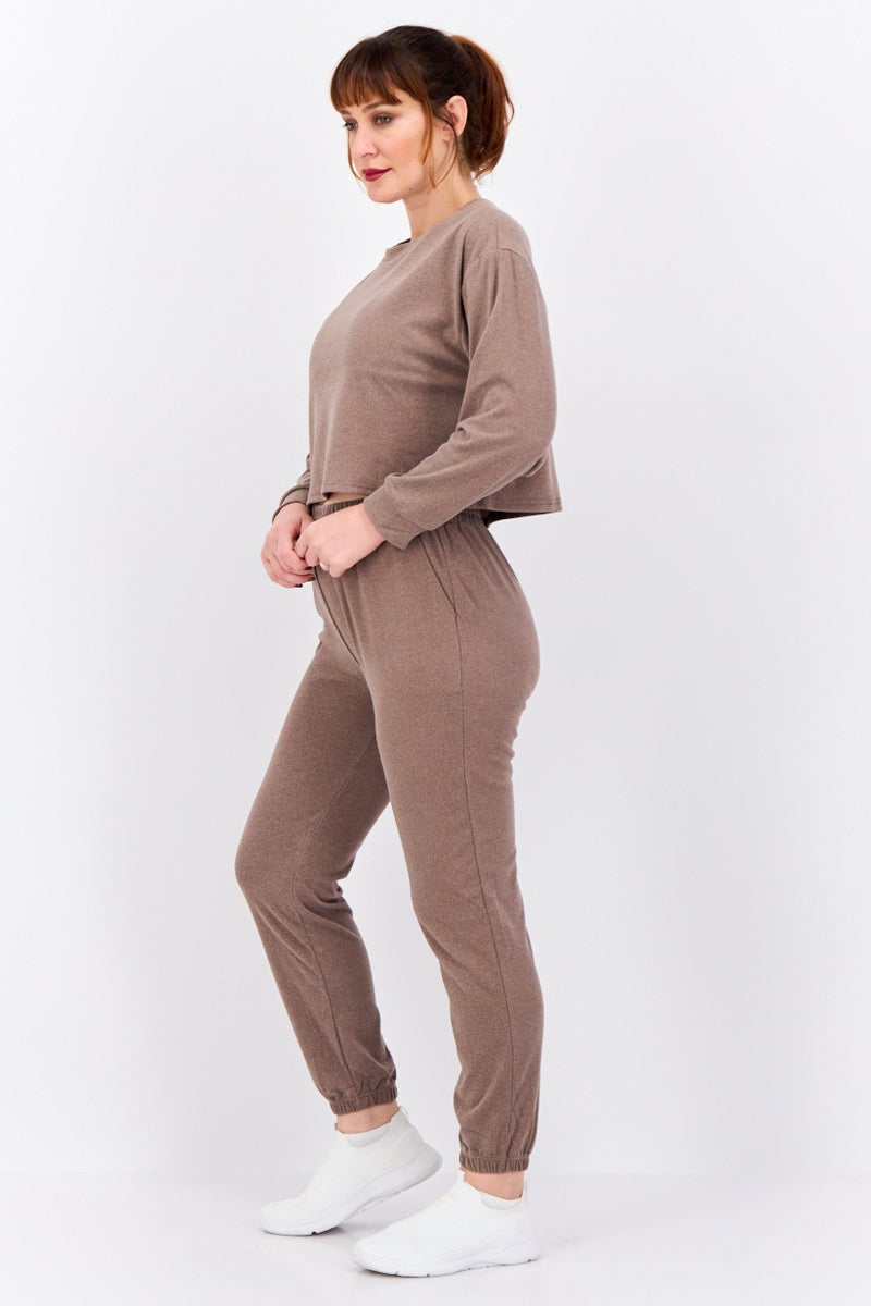 Buzz طقم نسائي من قطعتين بقلنسوة دائرية من فليس هذر، بني - Image 3