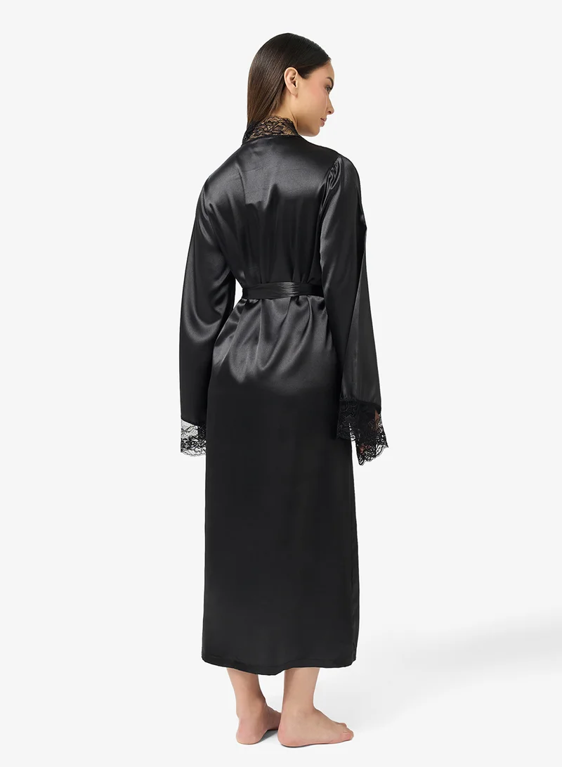 جينجر Satin Robe with Lace Trim