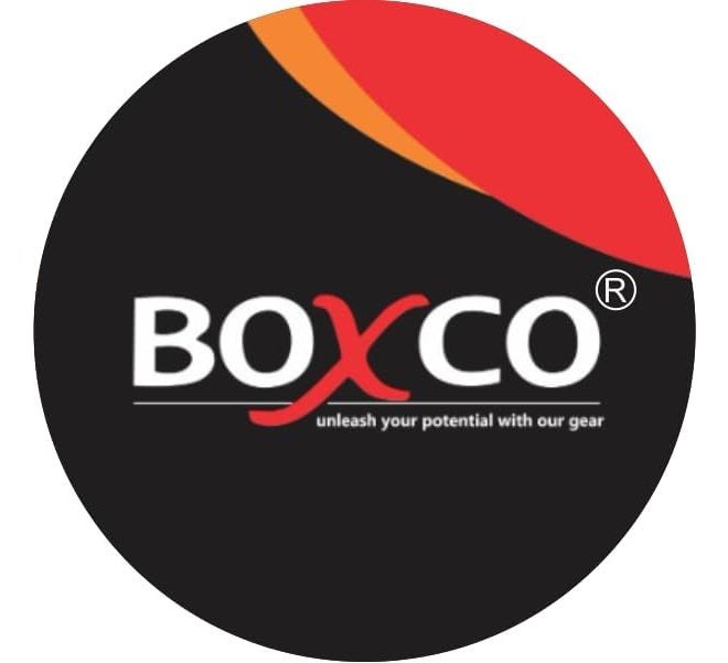 BOXCO طقم كريكيت متميز مع مضرب، كرة تنس، أعمدة، حواجز، حقيبة (من عمر 9 إلى 12) - Image 4