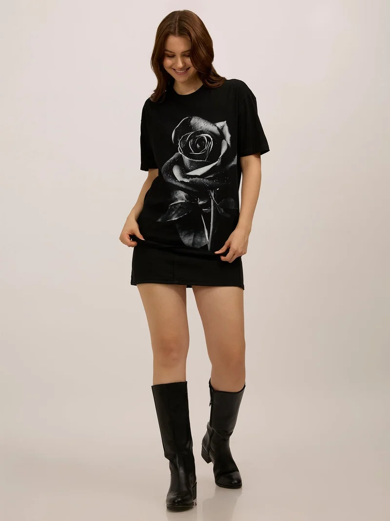 Outzidr  Black Graphic Oversized T-Shirt for Women | Best Price UAE