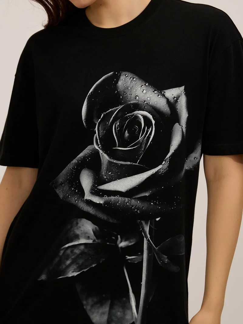 Outzidr  Black Graphic Oversized T-Shirt for Women | Best Price UAE
