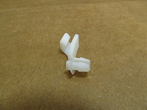 General Motors Genuine GM Clip Part 16630688 - Image 1