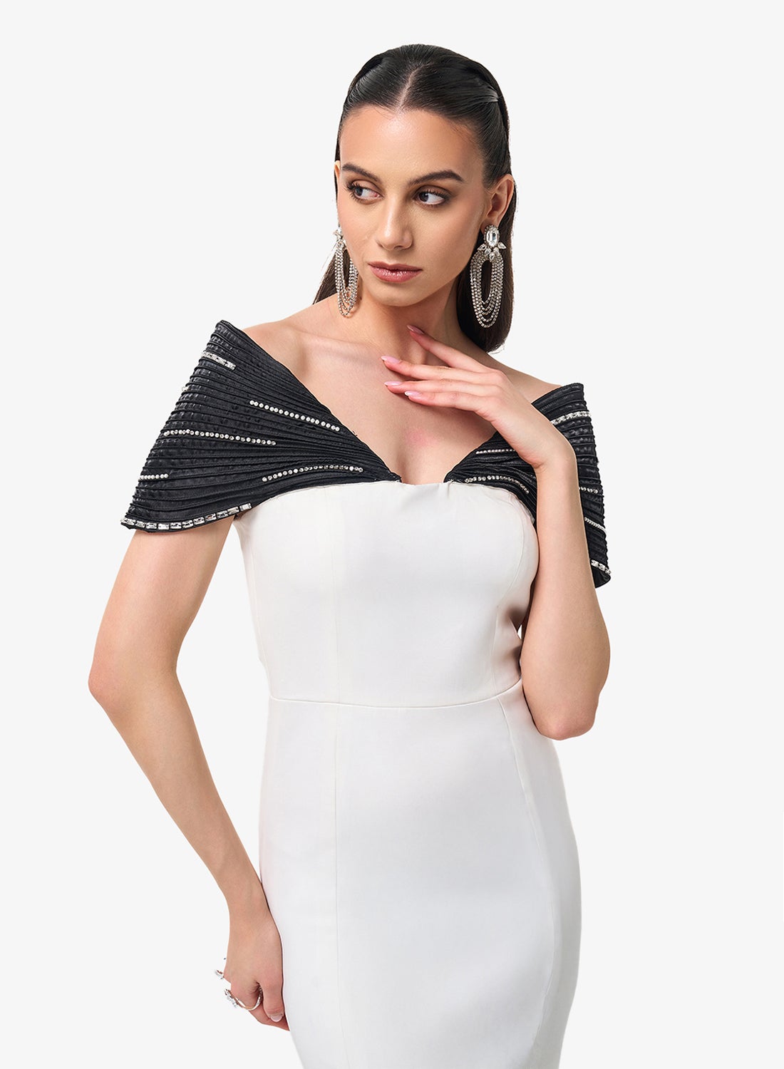 فستان ماكسي بفتحة جانبية ولوحة كتف