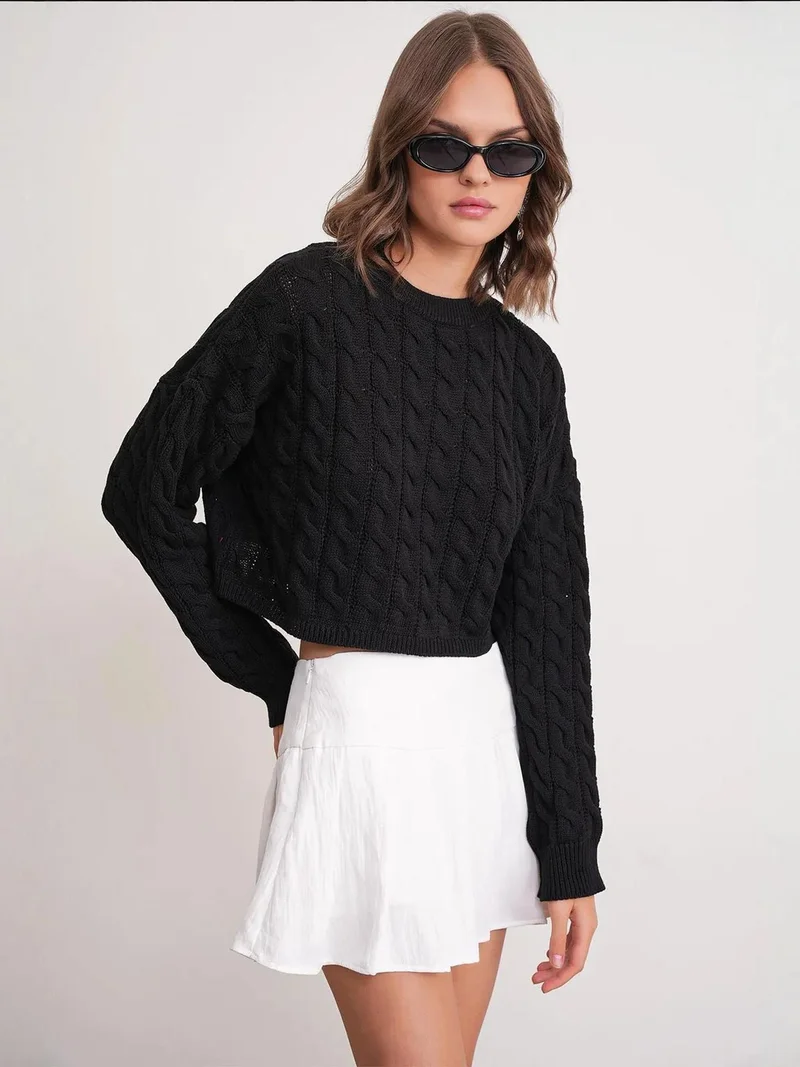 MixRay Black Mixray Cable Knit Pattern Crew Neck Sweater for Women | Best Price UAE