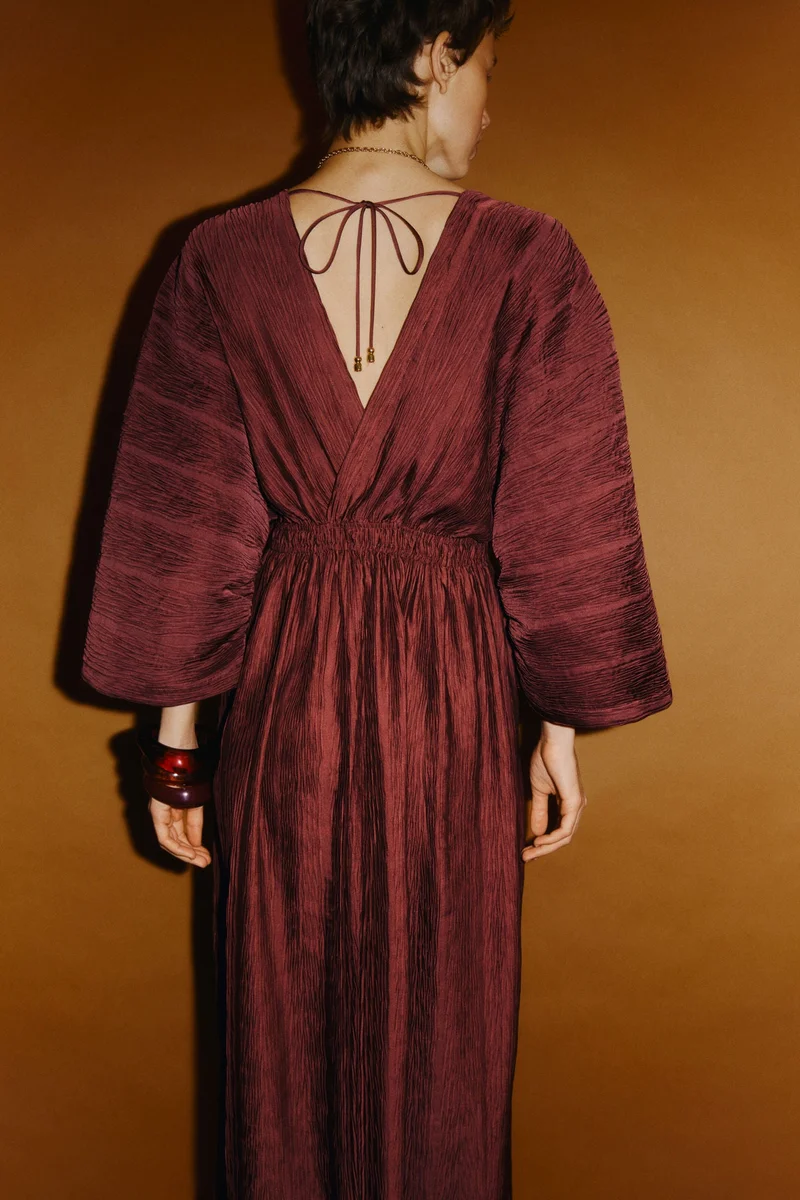 H&M Crinkled V-neck dress