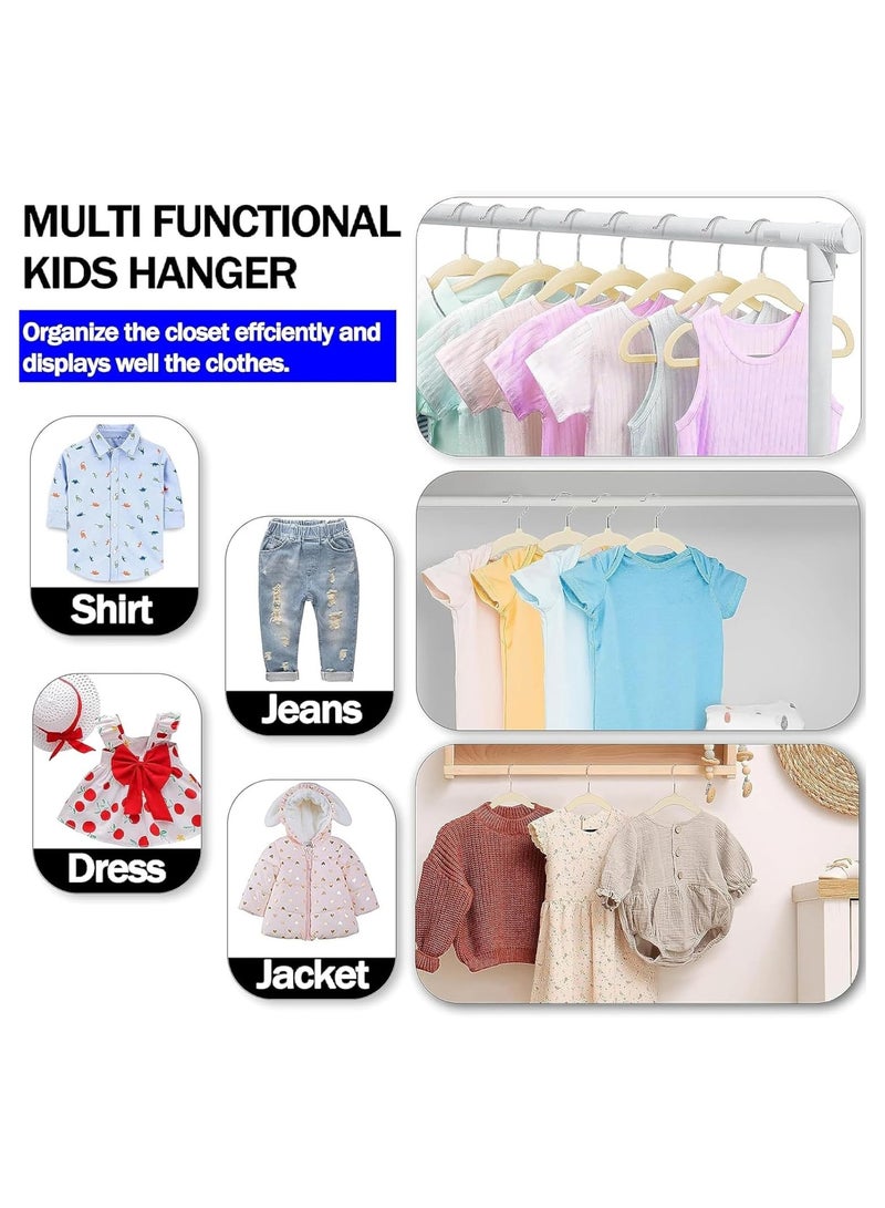 رات سو مجموعة من 30 شماعة ملابس أطفال مخملية للأطفال الرضع والأطفال الصغار مع خطاف دوار 360 درجة، تصميم على شكل كتف مسنن لملابس الأطفال، شماعات ملابس متينة وقوية - Image 3