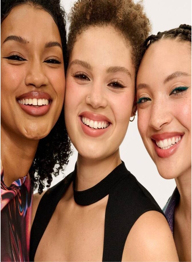 جلوسير قلم تحديد العيون BADgal Hypeliner من Benefit – قلم جل طويل الأمد ومقاوم للماء باللون الأخضر المائل للأزرق (Teal)، لمكياج عيون جريء وثابت لا يتلطخ. - Image 5