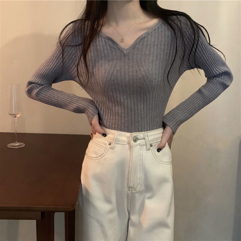 Low Collar Black Base Shirt Womens Spring 2024 New Style Interior Fashion Fashionable Western Style Sweater Unique Knitted Top Grey - Image 1