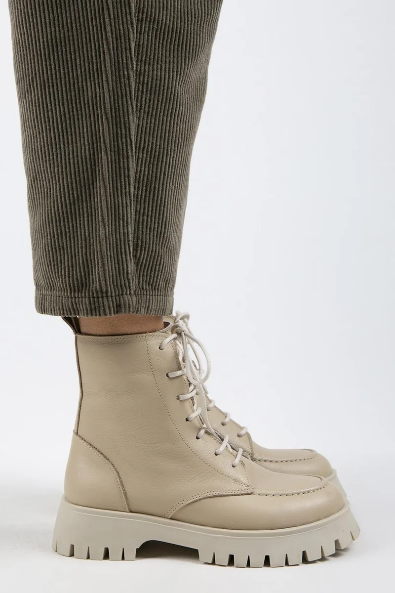 Manijero Manijero Jemima Women's Genuine Leather Lace-up Zippered Beige Boots