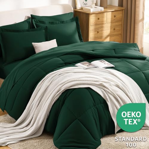 CozyLux Emerald Green Queen Comforter Set with Sheets - 7 Pieces Bed in a Bag Queen Bedding Sets, All Season Soft 7PC Bed Set with Comforter, Flat Sheet, Fitted Sheet, Pillowcases & Pillow Shams - Image 3