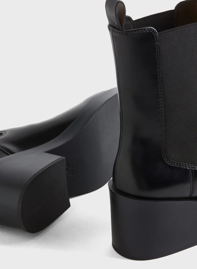 H&M Heeled Chelsea Boots