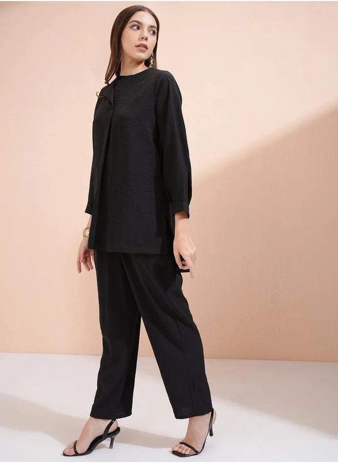 Vishudh Textured Round Neck Longline Tunic and Mid Rise Pants Co-Ords by Styli