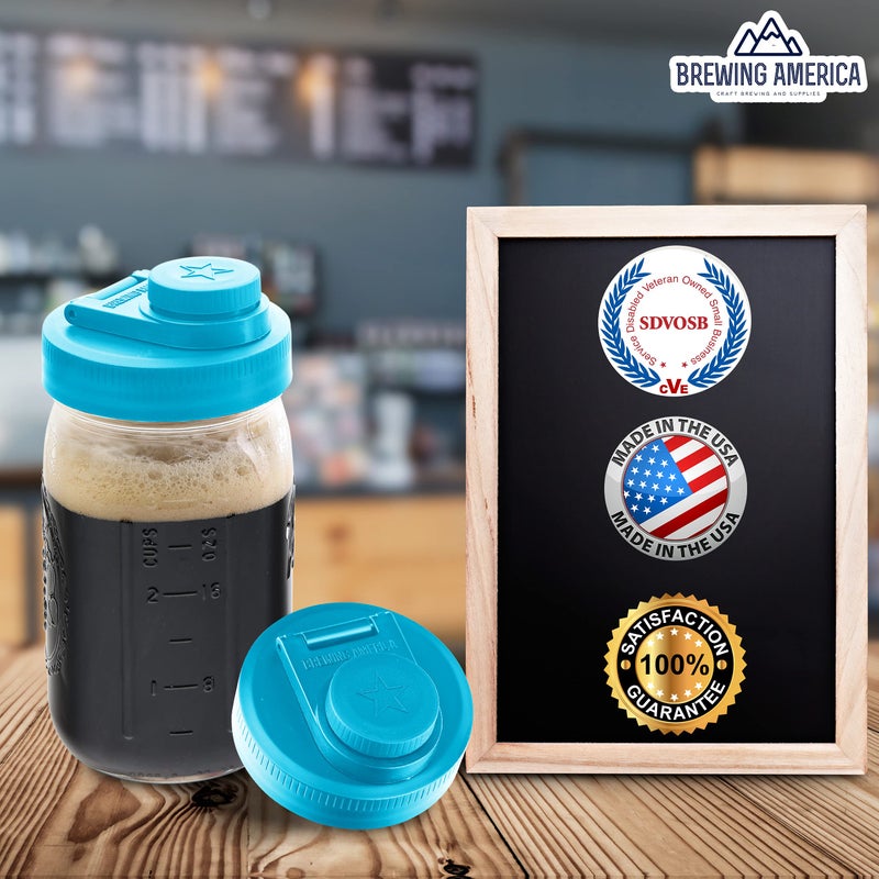 Brewing America أغطية برطمان ميسون واسعة الفم بلاستيكية 4 عبوات - مصنوعة في الولايات المتحدة - غطاء قابل للفتح مع فتحة صب - مانعة للتسرب لبرطمانات كير وبول للتعليب - محكمة الإغلاق للمشروبات أثناء التنقل وصب محكم - لون أزرق مائل للخضرة - Image 4