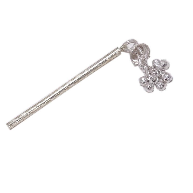 Sahiba Gems فلوت باسوري فضية مصممة من ساهبا جيمز مع غونغرو فضي لعيد ميلاد اللورد كريشنا طول 7 سنتيمتر حجم صغير - Image 2