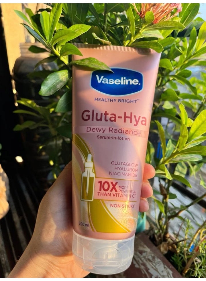 Vaseline Healthy Bright Gluta-Hya Burst Serum Dewy Radiance Body Lotion, 330ml - Image 3