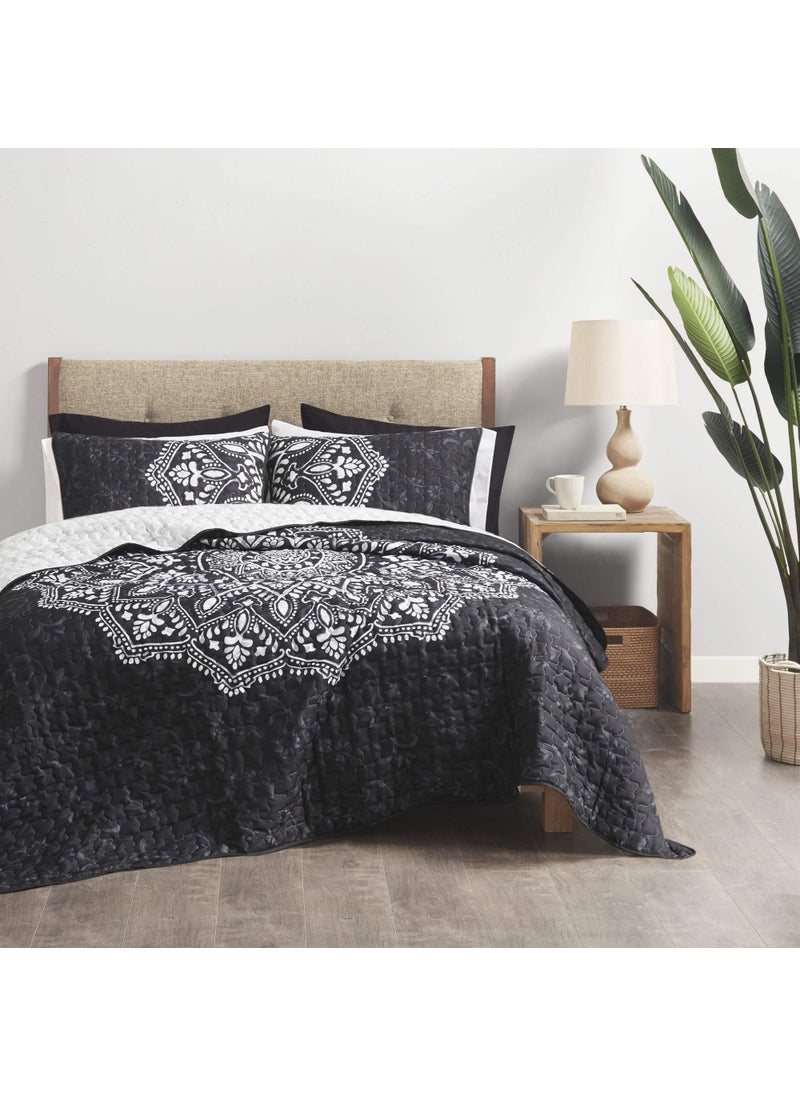 Comfort Spaces Comfort Spaces Reversible Quilt SetVermicelli Stitching Design All Season Lightweight Coverlet Bedspread Bedding Matching Shams King 104 in x 90 in Ava Medallion Black 3 Piece 
