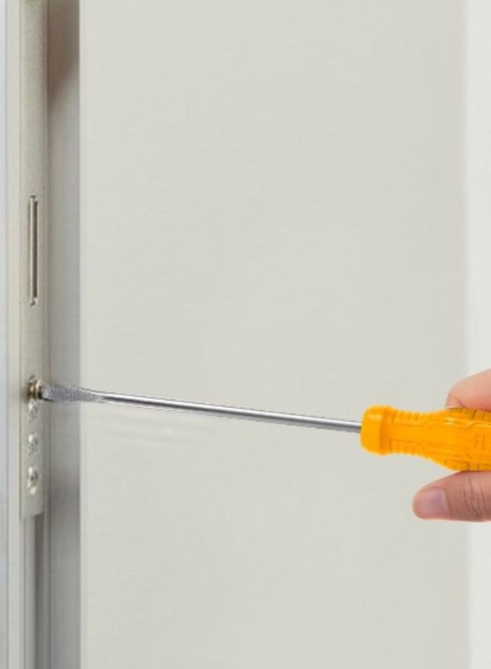 INGCO 6mm Slotted Screwdriver, CRV Material,Non-Slip Handle, Durable and Precision-Engineered, Ideal for Home and Professional Use - Image 3