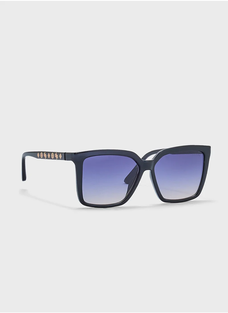 GUESS Uv Protector Wayfarers Sunglasses