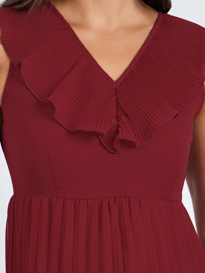 Styli  Styli Red Sleeveless Pleated Maxi Dress for Women | Best Price UAE