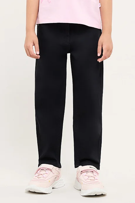 أر أند بي Solid Straight Fit Jeans with Button Closure