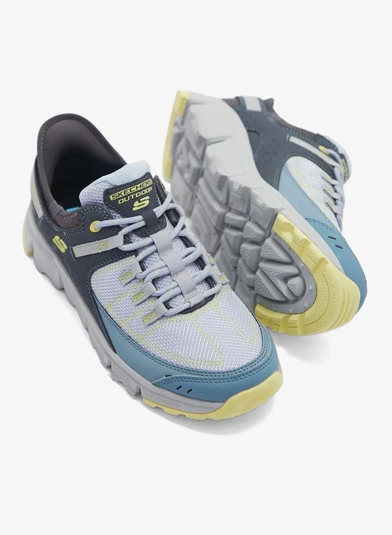 SKECHERS Summits At