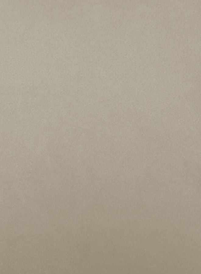 إن - هاوس مخده ديكور وسادة مربعة من المخمل الناعم بتصميم سادة وألوان جذابة طقم قطعتين - Image 4