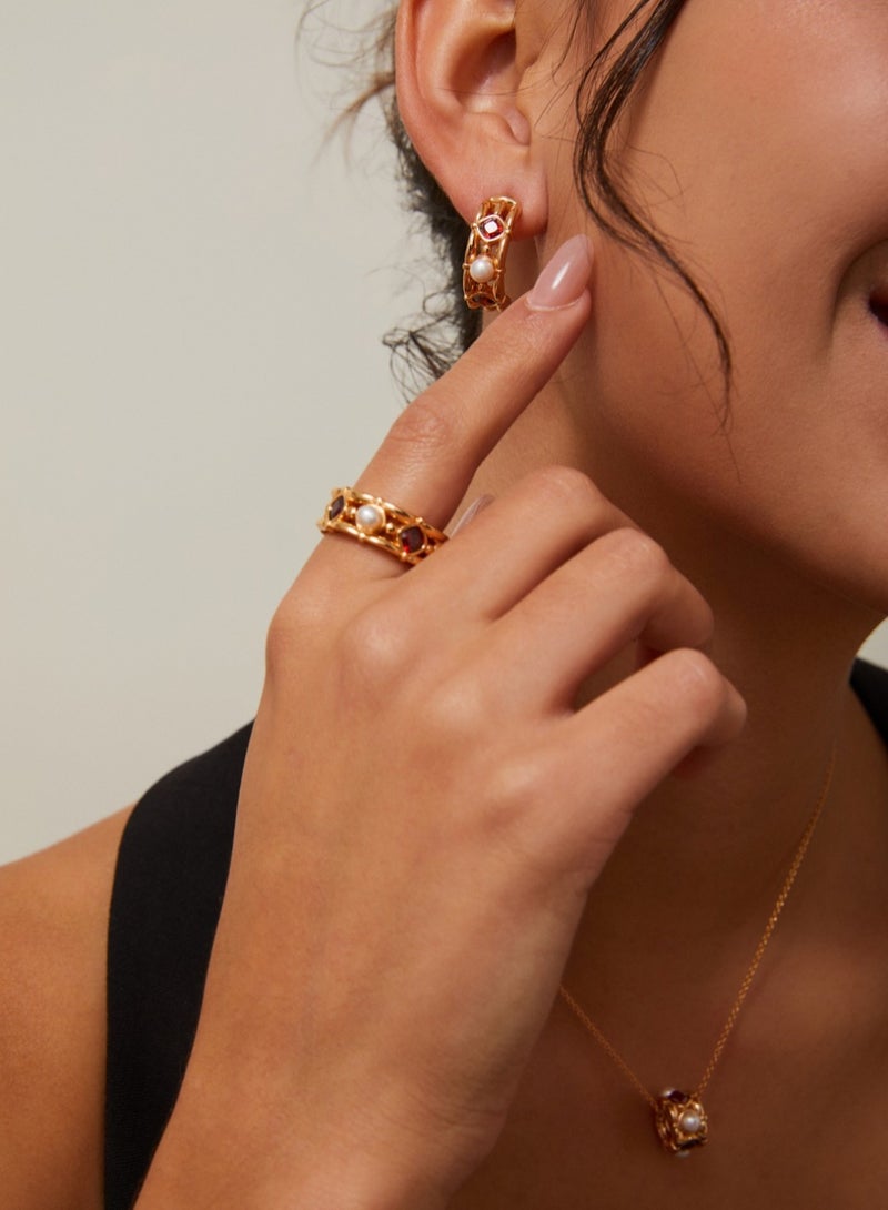 Saraia S925 Sterling Silver Vintage Gold-Plated Pearl and Red Zircon Ring - Unique Line Design - Image 1