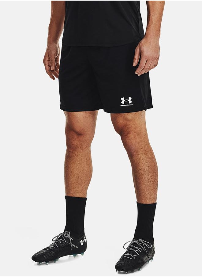 UNDER ARMOUR - Challenger Core Short - Image 1