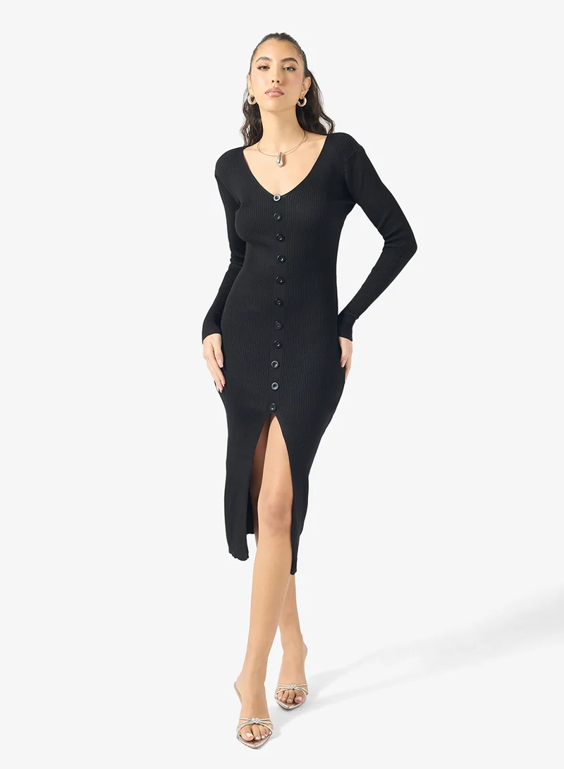 جينجر بيسيكس فستان محبوك بأزرار