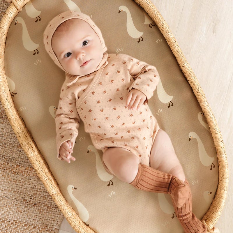 GRSSDER Stretchy Ultra Soft Fitted Bassinet Sheets 3 Pack, Universal Fitted for Oval Rectangle Bassinet Mattresses Safe and Snug, Stylish Bassinet Sheet Gender-Neutral Print for Baby - Image 3