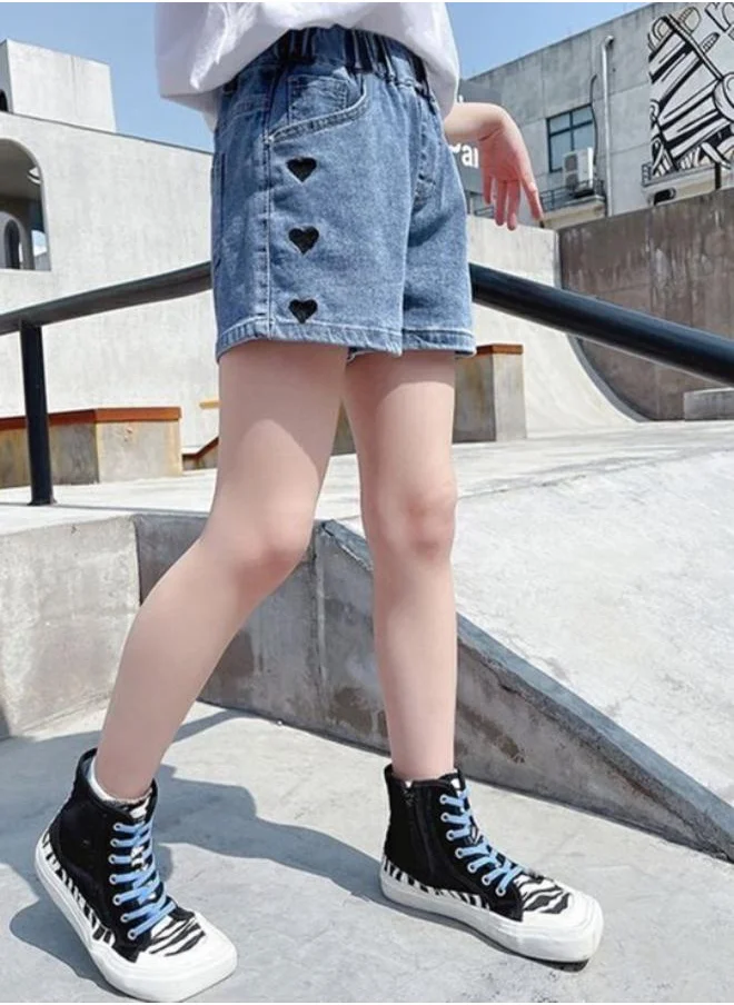 YUNIQEE Light Blue Regular Fit Mid Rise Applique Denim Shorts