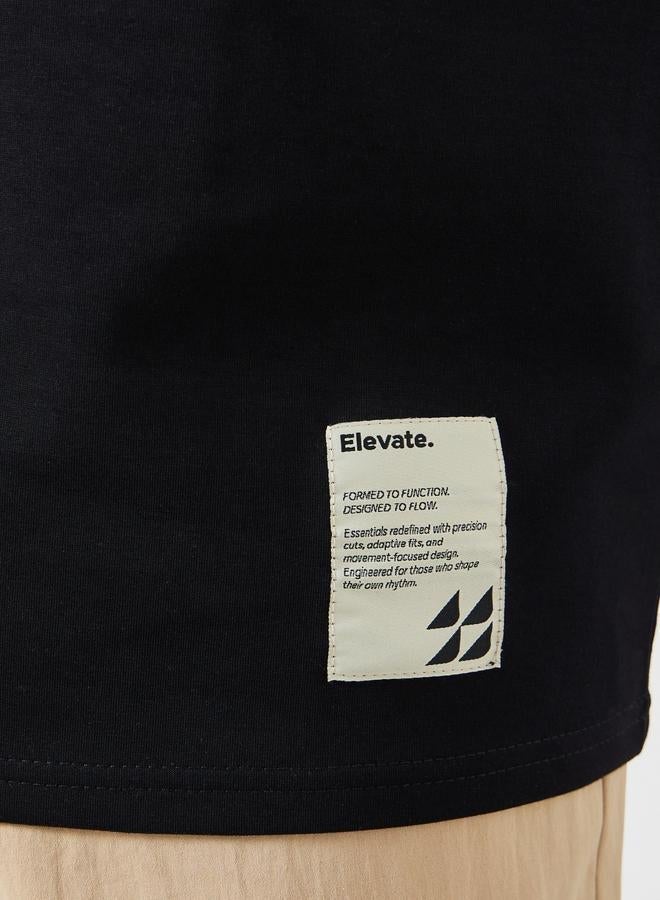 ستايلي تيشيرت رجالي واسع من الجيرسيه الثقيل مع شارة - Image 3