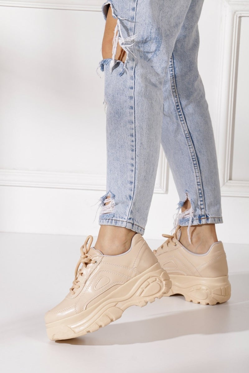 İmershoes أحذية رياضية نسائية يومية بكعب عالٍ 6 سم سنيكرز أسود - أبيض - بيج - جلد لامع - جلد سويدي 001  - Image 1