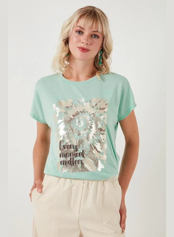 ليلا تيشيرت نسائي ليلا مطبوع بياقة دائرية وقصة عادية