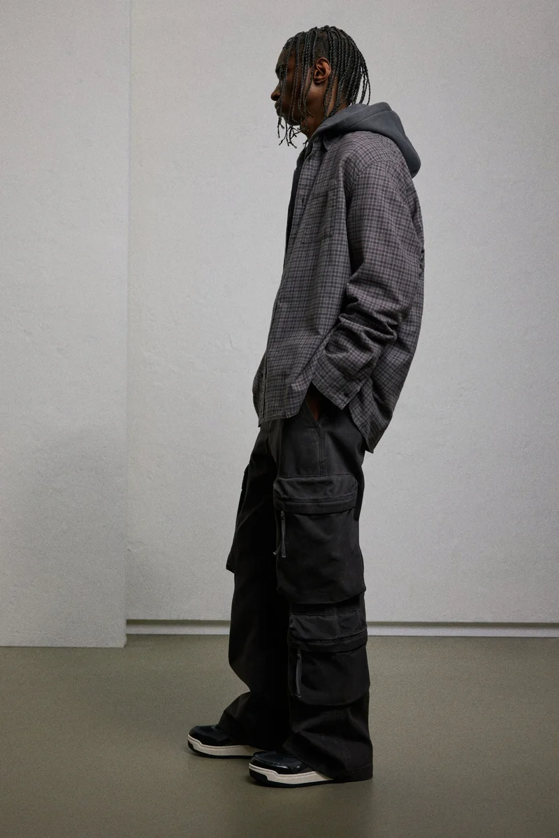 اتش اند ام بنطلون كارغو تويل بقصة عادية