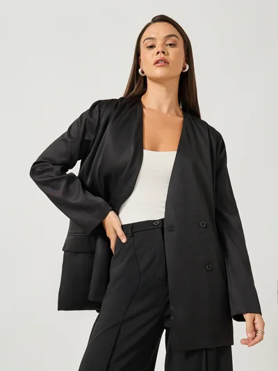 ستايلي بليزر ستايلي مزدوج الصدر بقصة منتظمة وطول عادي